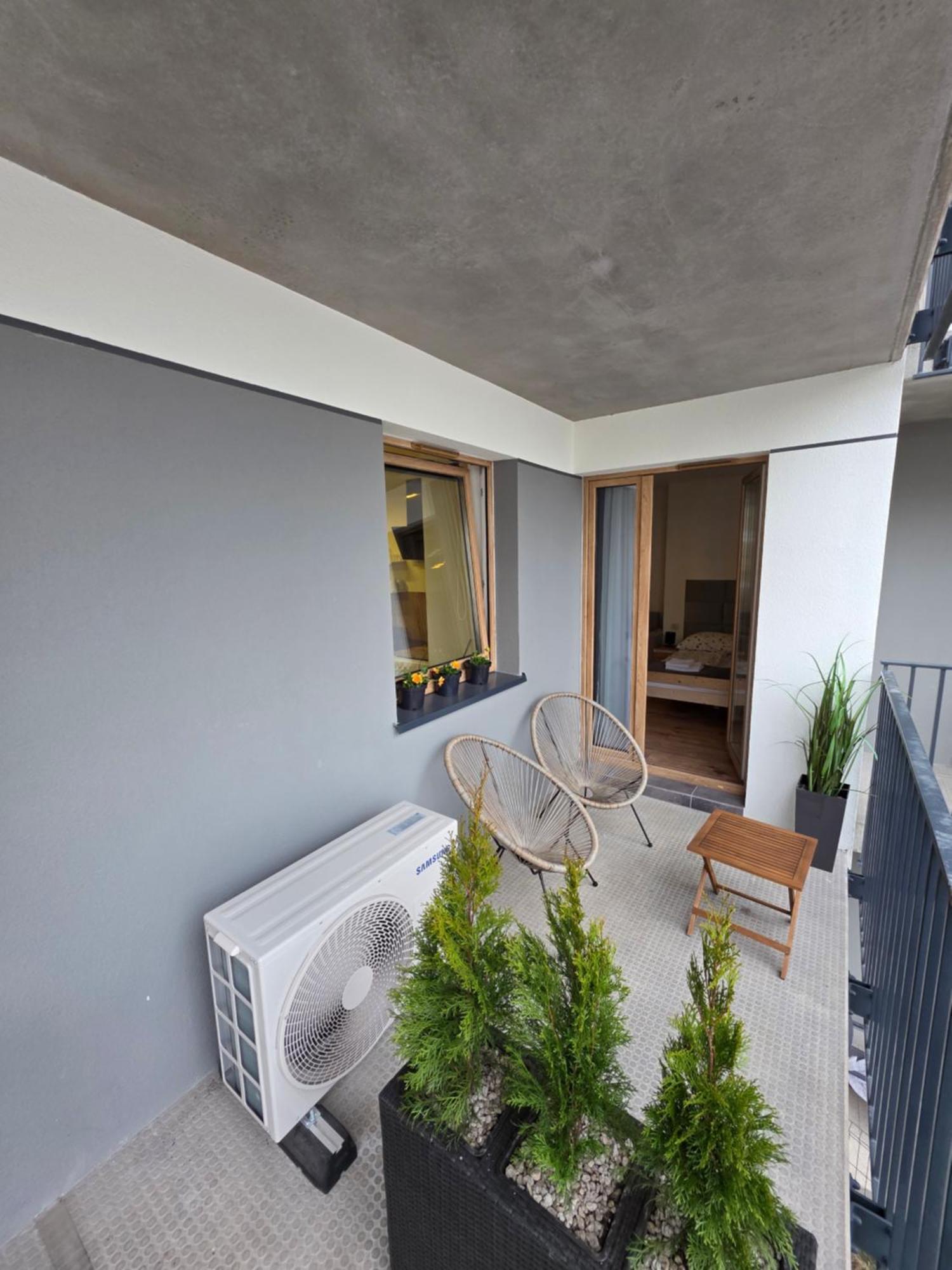 Posnania Parking Samodzielne Zameldowanie 24h Apartamento *